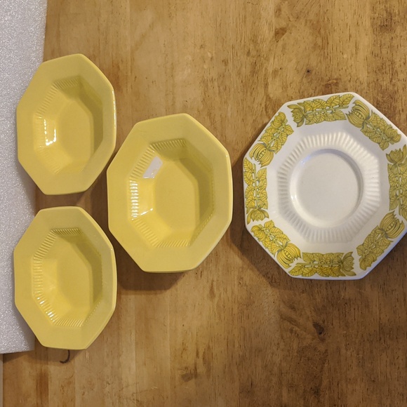 Independence Ironstone by Interpace NKT Japan Yellow Design Octagonal Dishes 17 - Picture 13 of 16